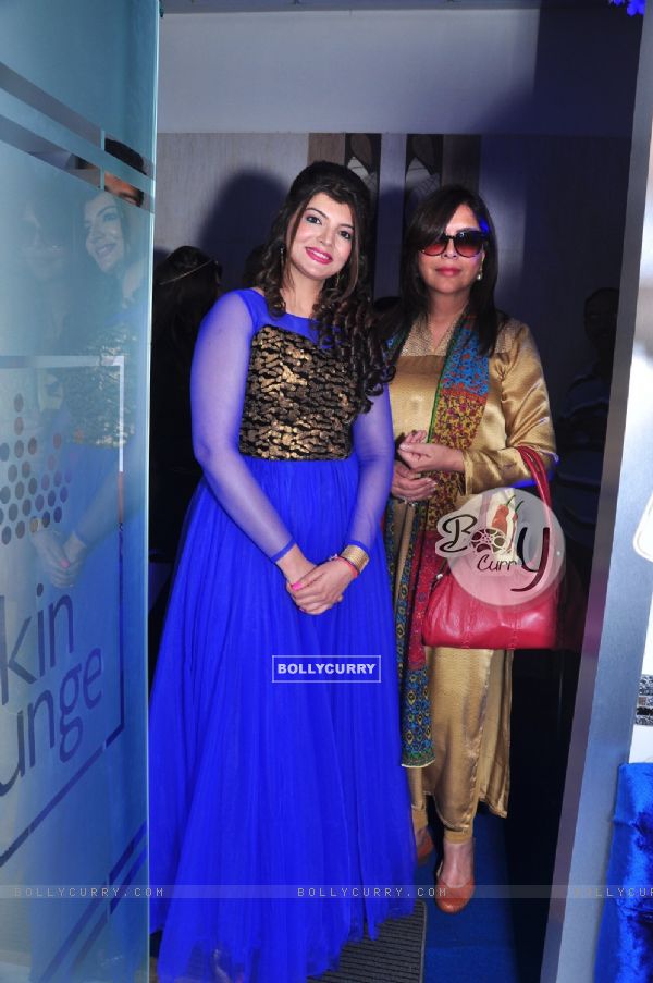 Zeenat Aman launches Skin Lounge in Mumbai