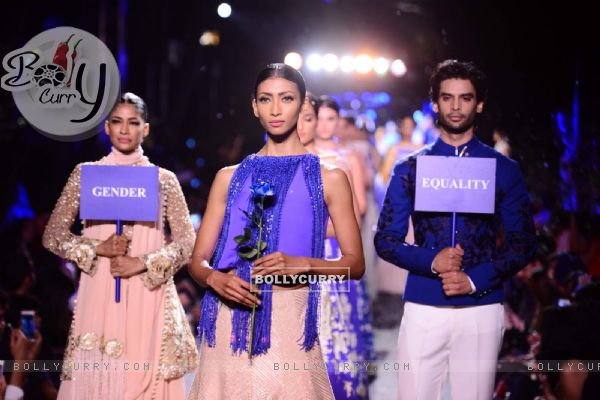 Manish Malhotra's Unique show at the Lakme Fashion Week 2015 Day 1