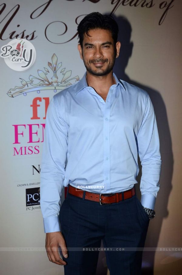 Keith Sequeira poses for the media at Femina Miss India 2015 Bash