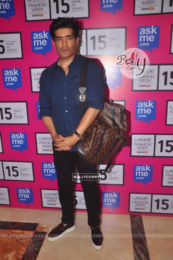 Manish Malhotra poses for the media at Lakme Fashion Week 2015 Day 4