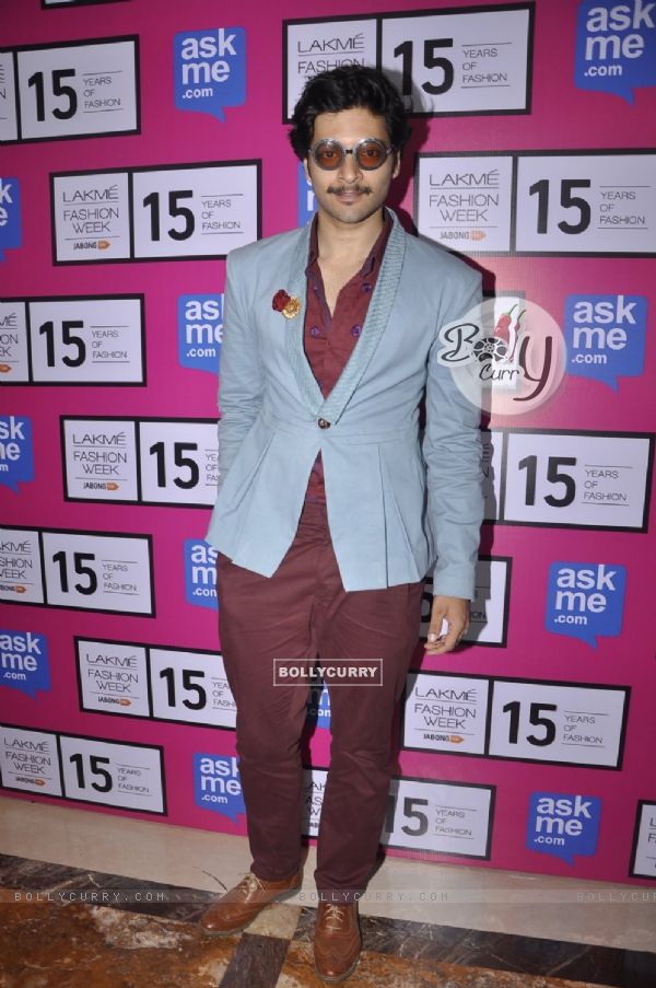 Ali Fazal poses for the media at the Grand Finale of Lakme Fashion Week 2015