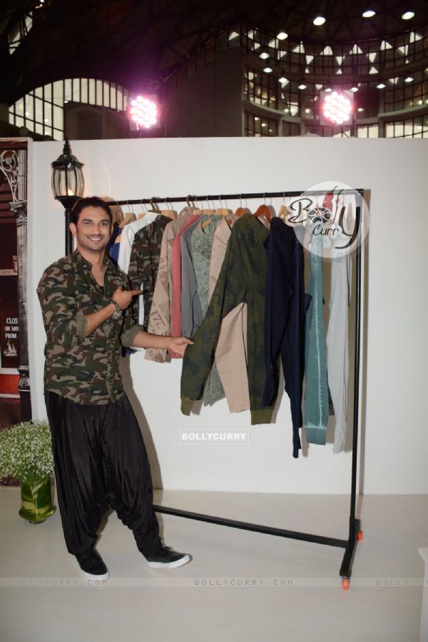 Sushant Singh Rajput poses for the media at Amazon India Fashion Week 2015 Day 2 (360222)