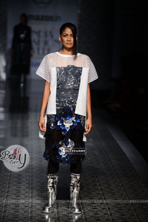 Carol Gracias walks for Amit Agarwal at Amazon India Fashion Week 2015 Day 2