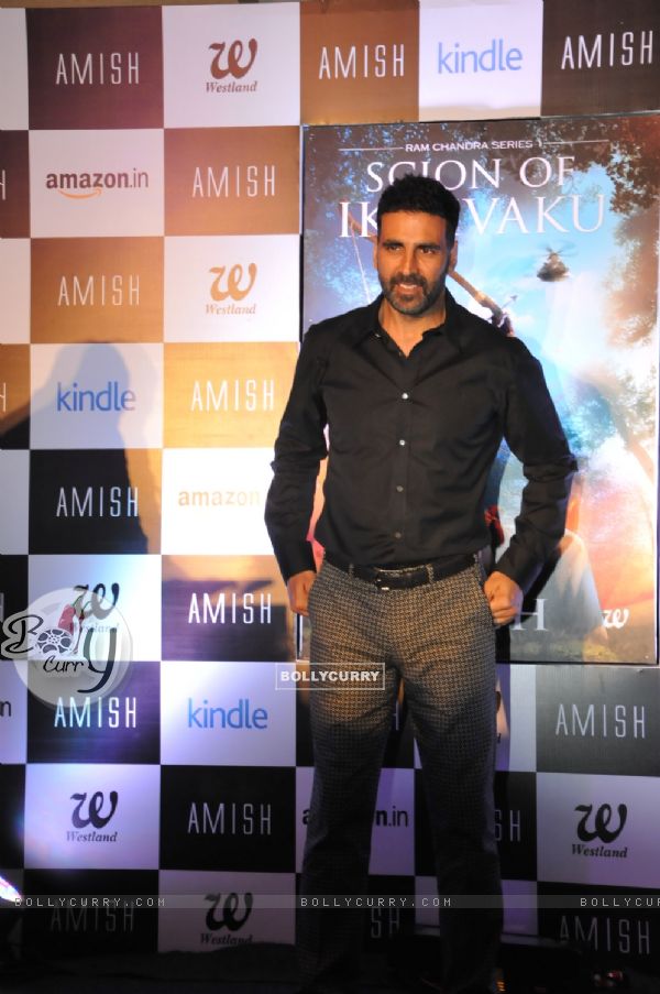 Akshay Kumar at the Launch of Amish Tripathi's new book cover 'Scion of Ikshvaku'