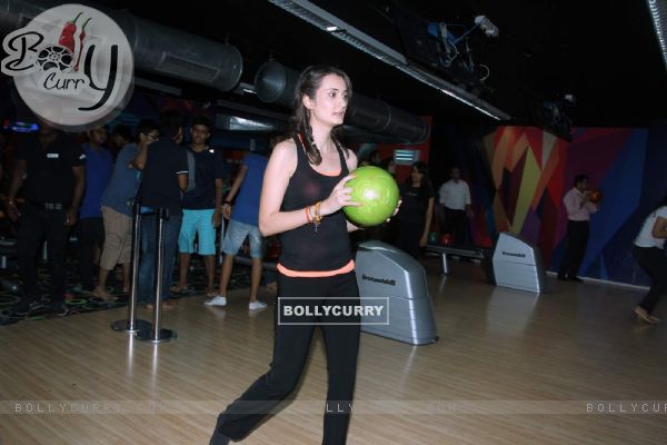 Vaishali Desai was snapped playing at the Promotions of Solid Patels