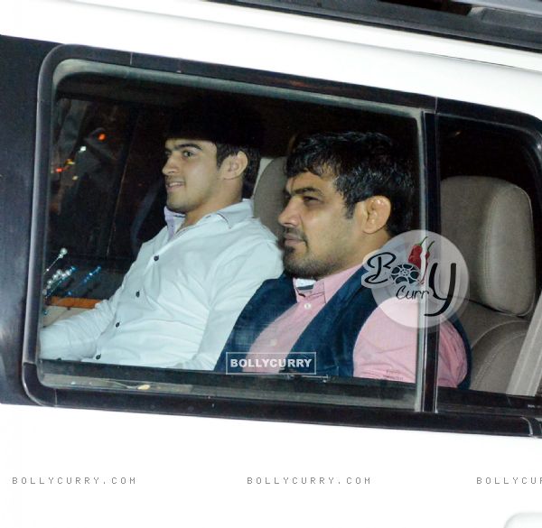 Sushil Kumar was snapped at Suresh Raina and Priyanka Chaudhary's Wedding Ceremony