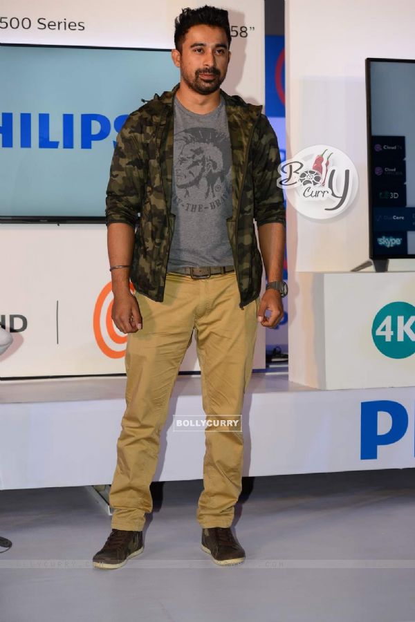 Rannvijay At the Launch of the Latest Philips 4K Ultra HD TV