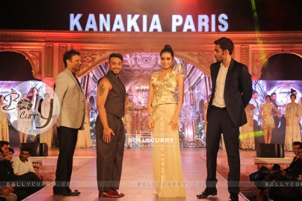 Shraddha Kapoor looks pretty at  Kanakia Paris Show