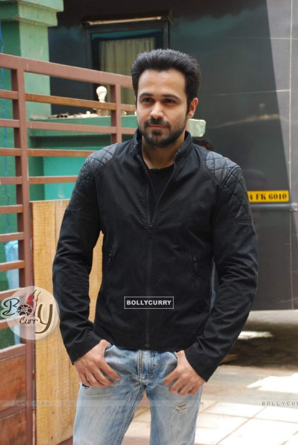 Emraan Hashmi on the sets of CID for Promotions of Mr. X (361810)