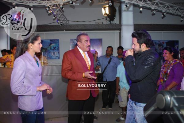 Emraan Hashmi and Amyra Dastur on the sets of CID for Promotions of Mr. X (361814)