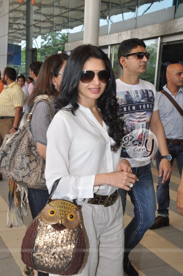 Bhagyashree Patwardhan Returning From Planet Hollywood