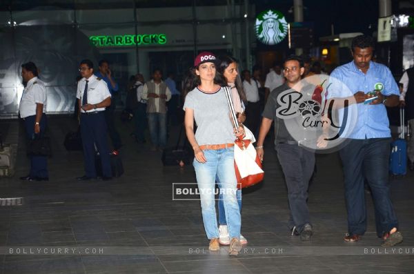 Kangana Ranaut Snapped at Airport