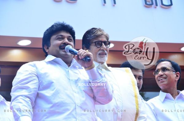 Prabhu Ganesan interacts with the audience at the Launch of Kalyan Jewellers Showroom in Chennai