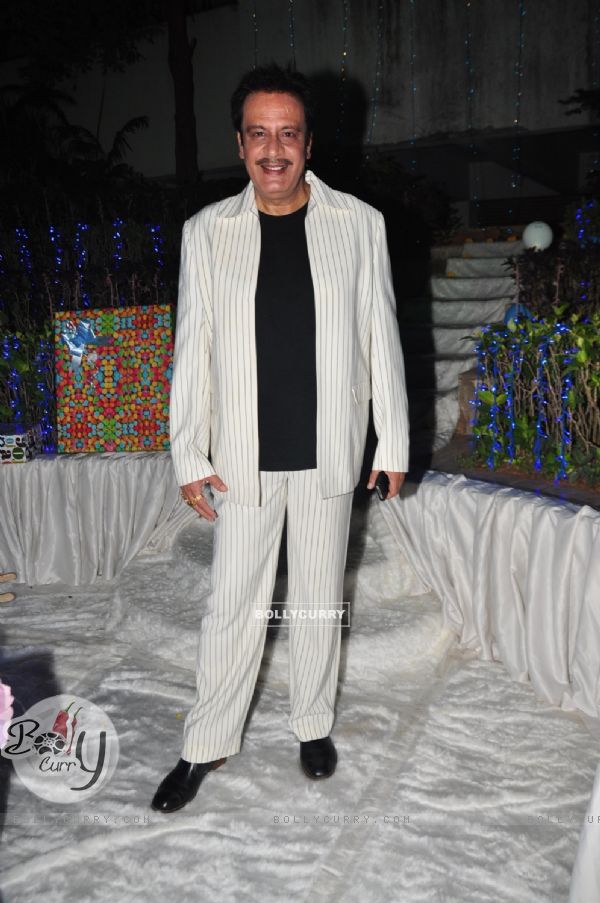 Deepak Parashar at Naveen Luthra and Poonam Luthra's Son Navam Luthra's 1st Birthday Celebration
