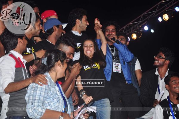 Shraddha Kapoor Poses With the Dancers at All India Dance Championship in Vasai