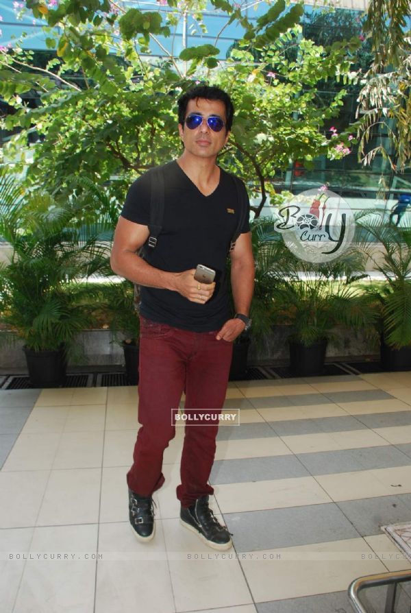 Sonu Sood Snapped at Airport