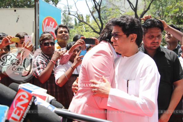Riteish Greets Raj Thackeray with a Hug at Launch of Globus ProCon Studio