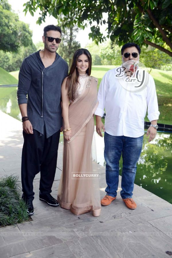 Navdeep Chhabra, Sunny Leone and Ram Kapoor at Promotions of Kuch Kuch Locha Hai in Delhi (364103)