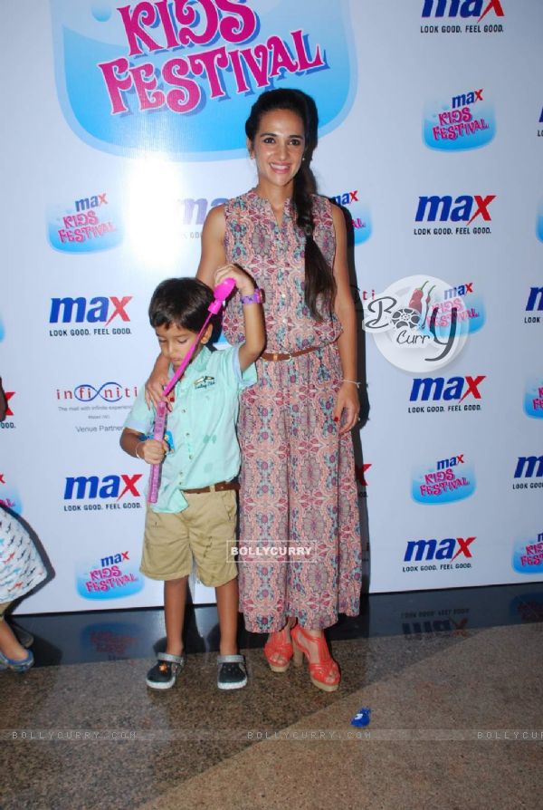 Tara Sharma at Max Kids Fashion Show