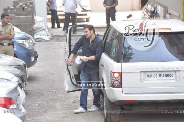 Arbaaz Khan Snapped at Salman's Residence (Galaxy Apartments)
