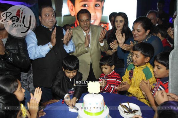 Kishor & Pooja Dingra's Son Aakash 7th Birthday Party