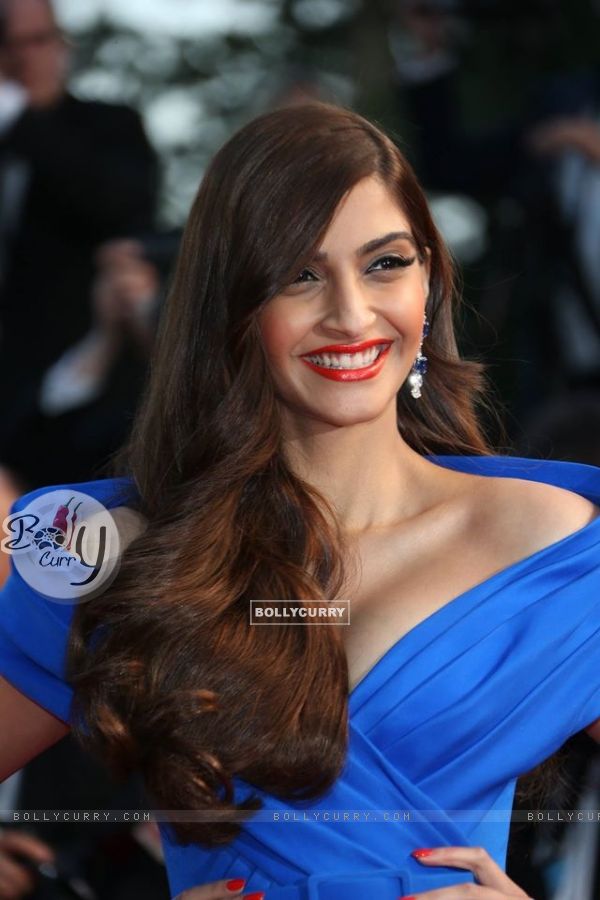 Gorgeous Sonam Kapoor at Cannes Film Festival 2015