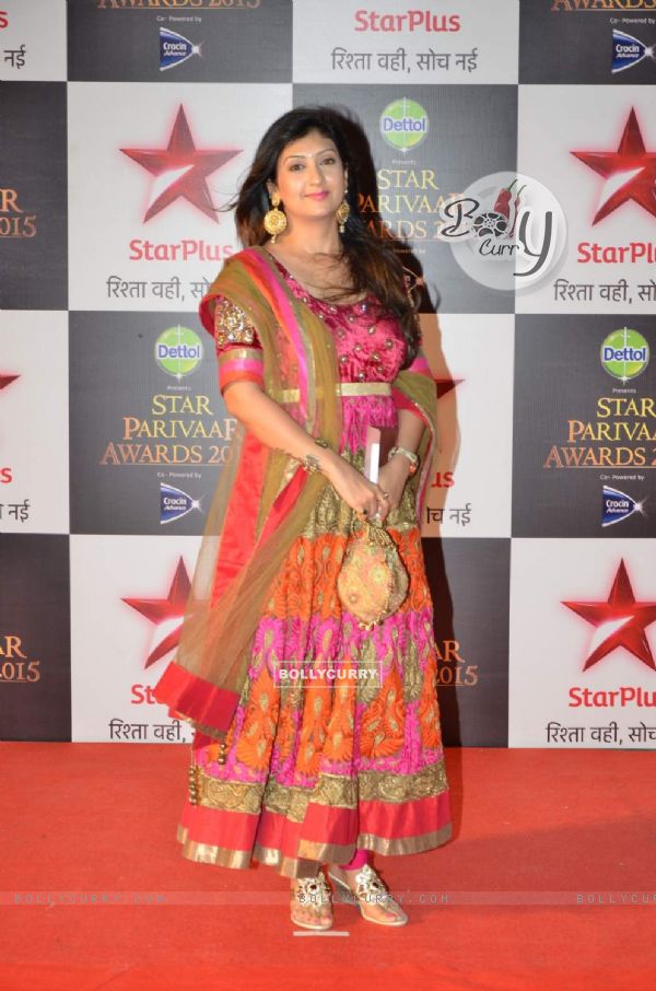 Juhi Parmar at Star Parivaar Awards 2015