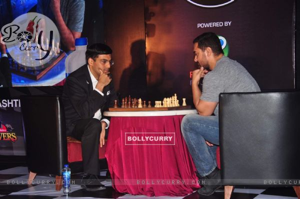 Chess Tournament - Who's the Best 'Vishwanath Anand or Aamir Khan?'