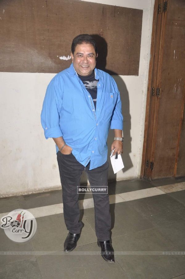 Ashish Roy at Munisha Khatwani's Debut Play