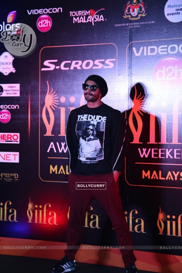 Ranveer Singh poses for the mdia at KL Airport