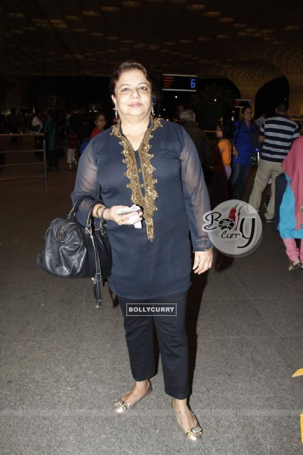 Celebs Leave for IIFA 2015