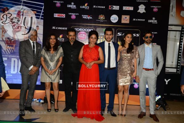 Team poses for the media at the Premier of Dil Dhadakne Do at IIFA 2015