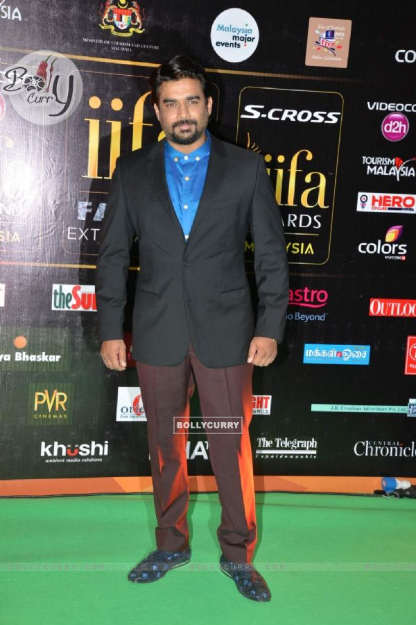R. Madhavan poses for he media at IIFA 2015 Day 2