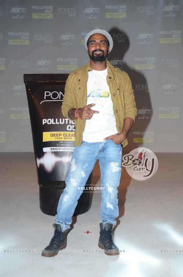 Remo Dsouza poses for the media at ABCD 2 Pond's Men Promotions