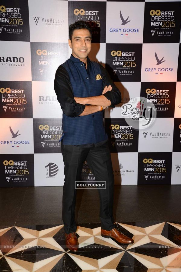 Ranveer Brar poses for the media at GQ India Best-Dressed Men in India 2015