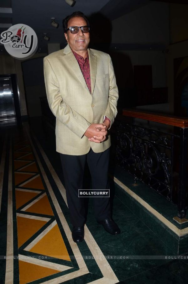 Dharmendra at Press Meet of Second Hand Husband