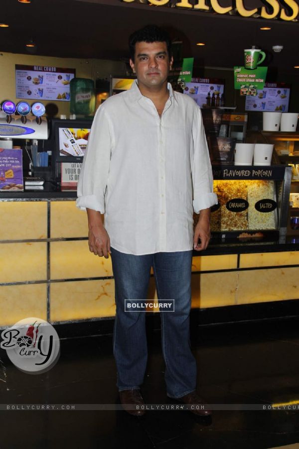 Siddharth Roy Kapur was seen at the Special Screening of ABCD 2 (368216)