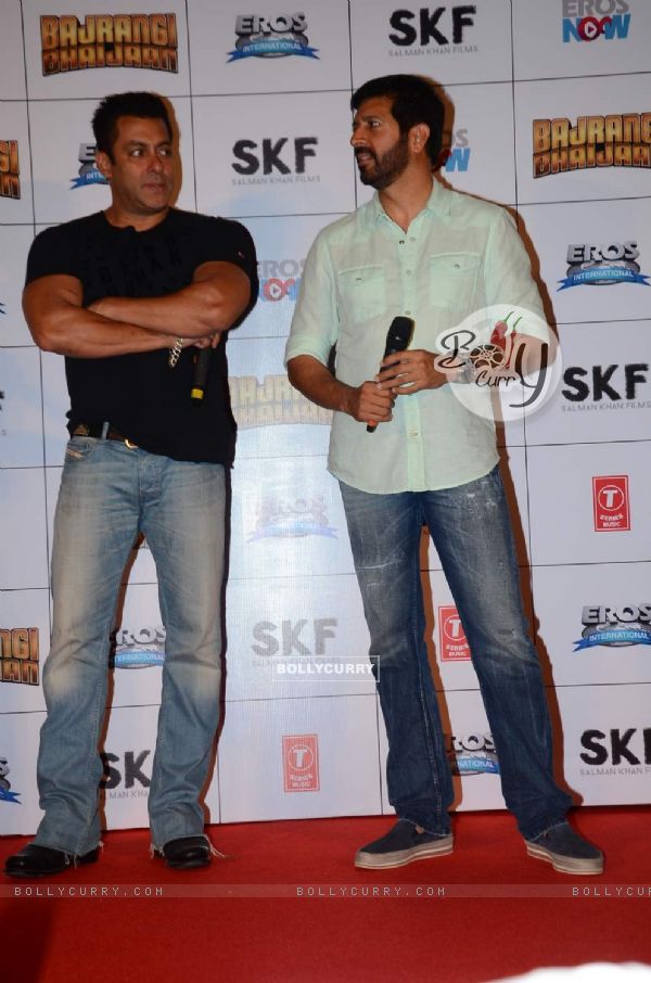 Salman and Kabir Khan at Trailer Launch of Bajrangi Bhaijaan