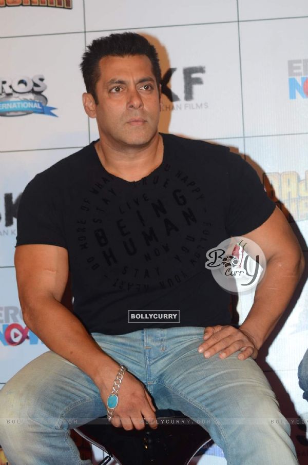 Salman's Look!