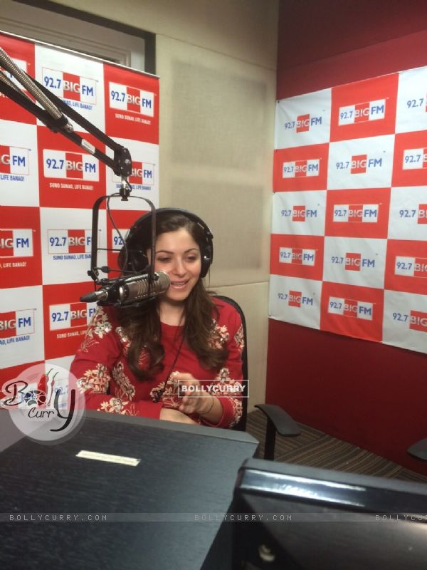 Kanika Kapoor at BIG FM Celebrates Pancham Da's Birthday With an On-Air Concert Yaadon Mein Pancham