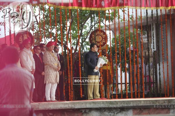 Salman Khan Snapped at Karjat During the Shoots