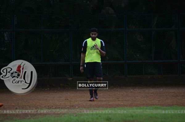 Abhisheck Bachchan Snapped Doing Football Practice!