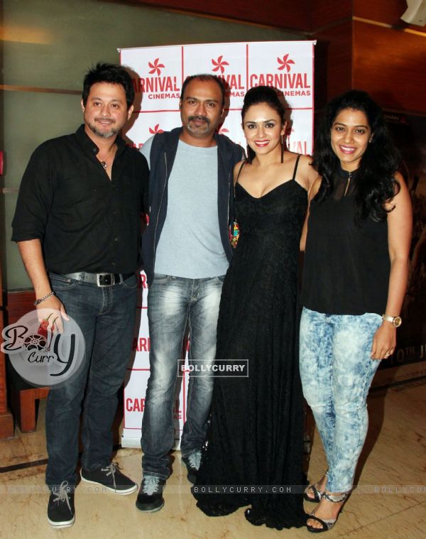 Swapni, Umesh Ghadge, Amruta and Urmila Kanetkar at Premiere of Marathi Movie 'Welcome Zindagi'