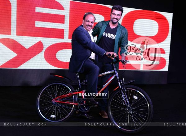 Brand Ambassador of Hero Cycles - Arjun Kapoor!