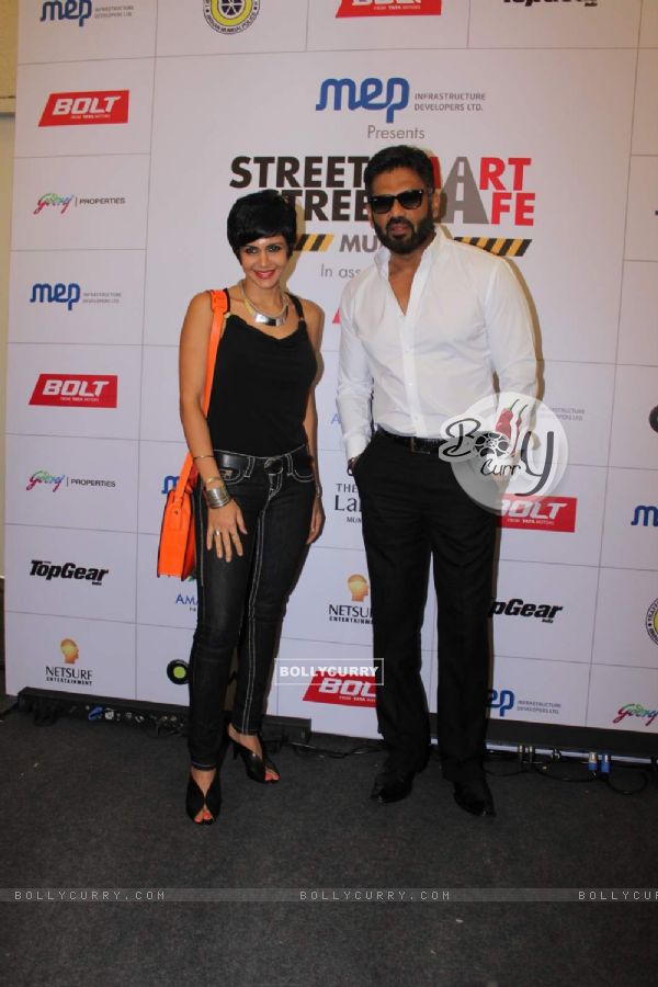 Mandira Bedi and Suniel Shetty at Street Smart Street Safe Campaign
