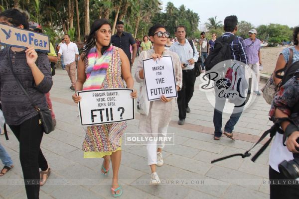 Kiran Rao Protests for FTII Cause