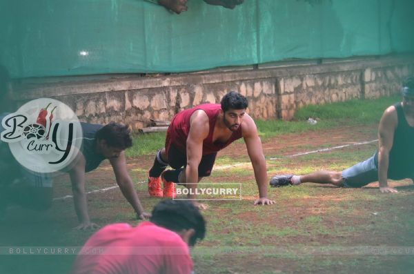Arjun Kapoor Warm Up for His Soccer Match!