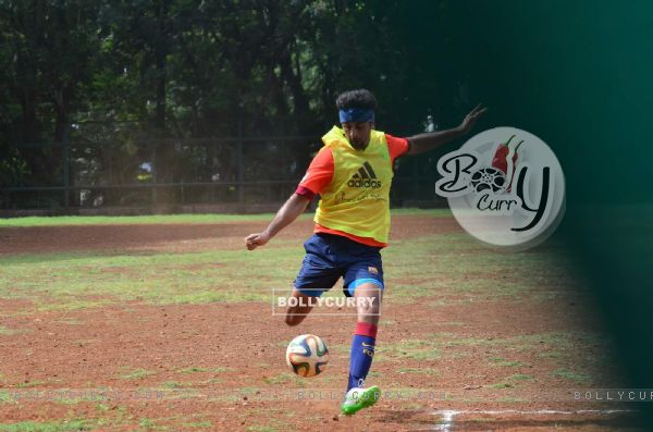 Kick!- Ranbir Kapoor Snapped Practicing Soccer!