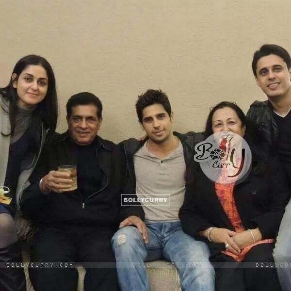 Sidharth Malhotra With His Family