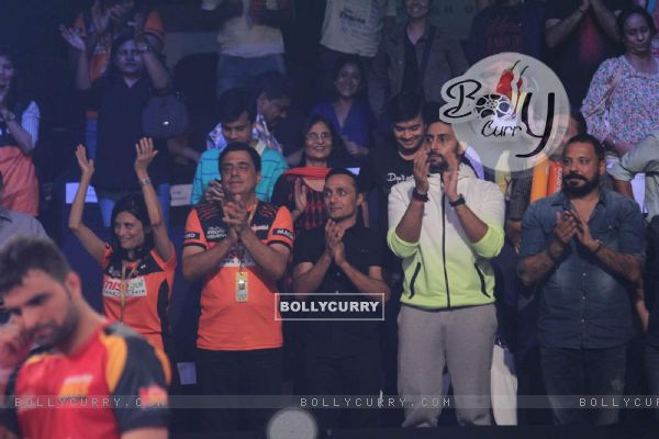 Celebs cheer for their team at the Pro Kabaddi Match